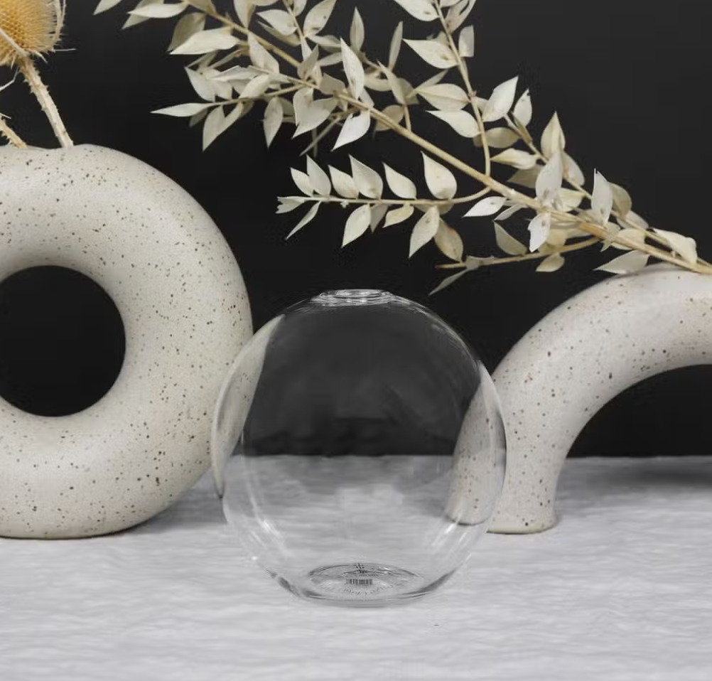 Neva Vase