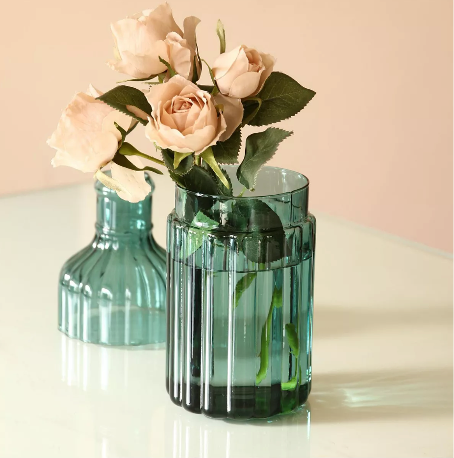 Metropolitan Elegance Ribbed Glass Flower Vase
