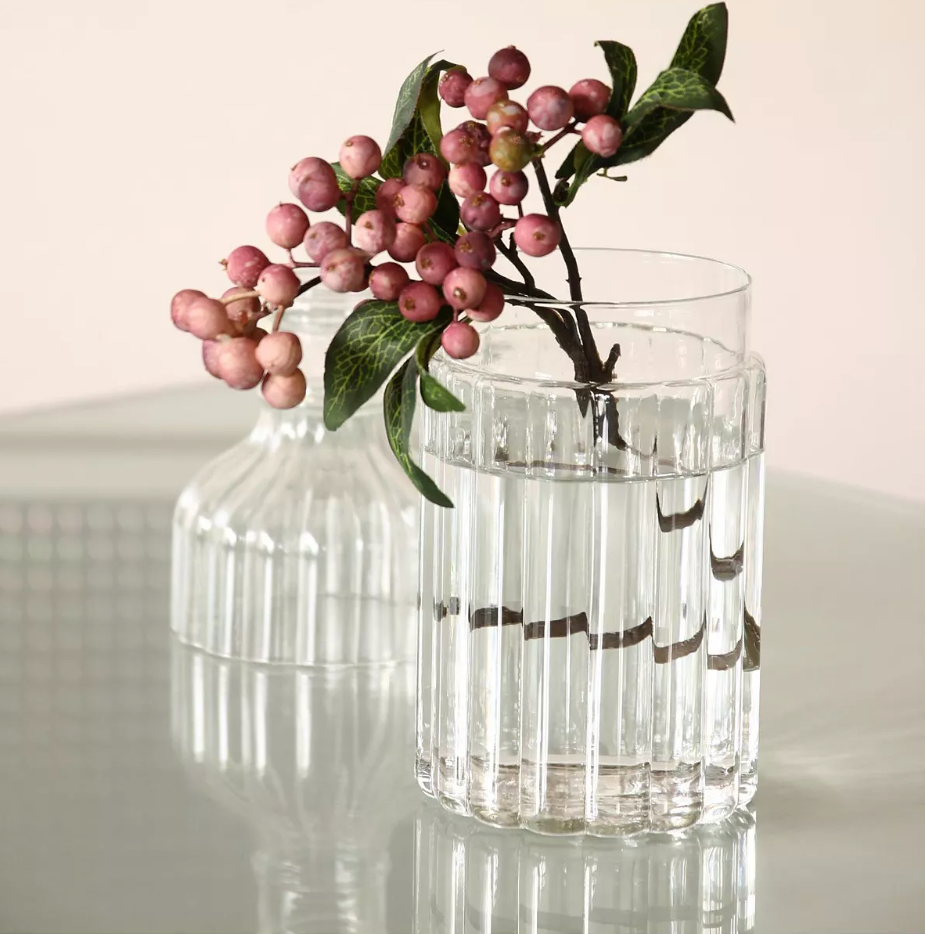 Metropolitan Elegance Ribbed Glass Flower Vase